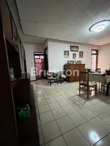 image RUMAH JL SETIABUDI JALAN UTAMA , LOKASI STRATEGIS AREA JL SUKAJADI ATAS DAN TRAFFIC LIGHT GEGER KALONG . (2)