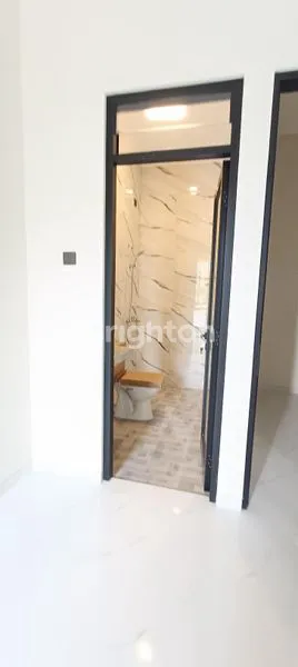 image RUMAH MEWAH 2 LANTAI DI MANYAR JAYA DEKAT GALAXY MALL (6)