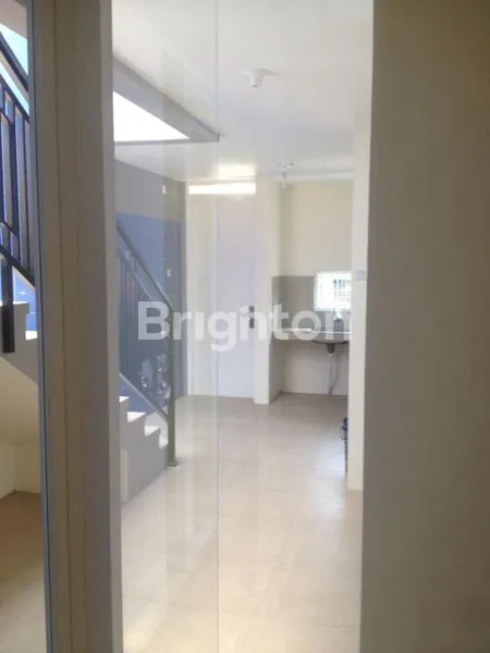 image RUMAH POSISI HOOK 2 MUKA HADAP BARAT & UTARA DI IKAN TOMBRO MALANG (6)