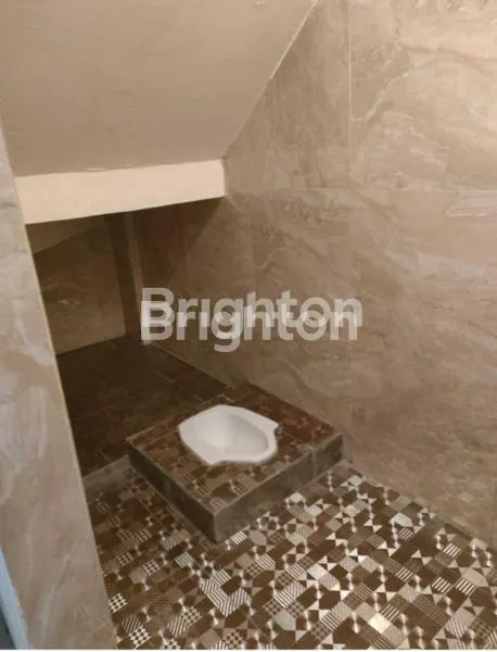 image RUKO BARU 3 1/2 LANTAI DIPINGGIR JALAN, SIAP HUNI DI MEDAN AREA (4)