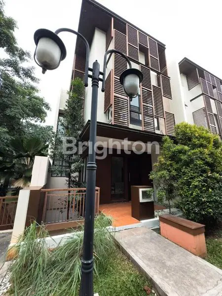 image RUMAH HOEK DISEWA DI WHELFORD GREENWICH PARK BSD – 3 LANTAI, SIAP HUNI (2)