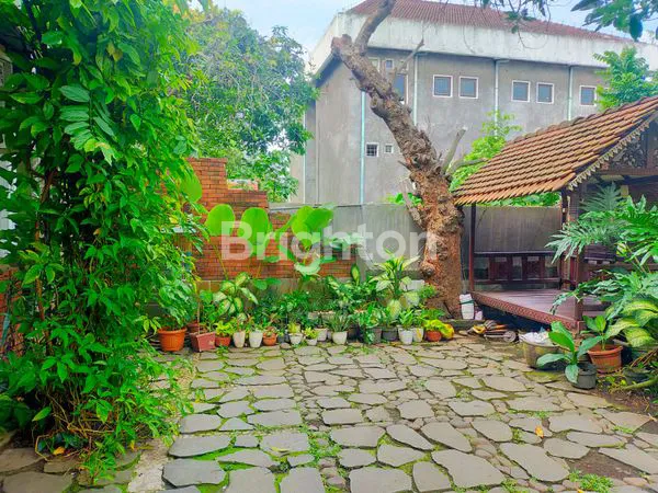 image RUMAH ASRI 2 LANTAI TENGAH KOTA MUGAS SEMARANG SELATAN (2)