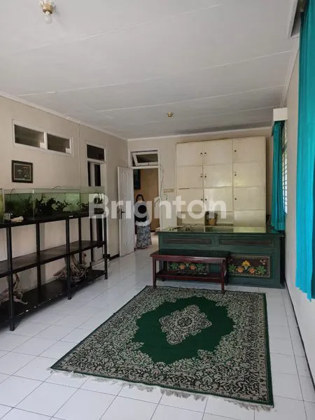 image RUMAH HOOK TERAWAT DI SULFAT MALANG (5)