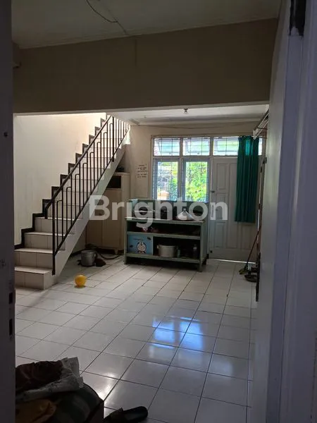 image RUMAH HOOK TERAWAT DI SULFAT MALANG (8)