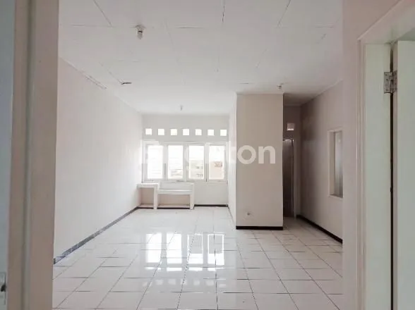 image RUKO 2 LANTAI BAGUS SIAP PAKAI GRAHA PADMA SEMARANG BARAT (5)