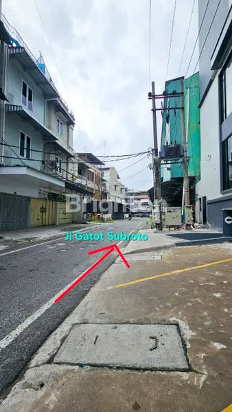 image RUKO GANDENG 4 TINGKAT BESERTA BISNIS KOS ELITE - LENGKAP DENGAN ISIAN KOS - DI INTI KOTA - POSISI STRATEGIS - DEKAT DENGAN BERBAGAI KAMPUS & SEKOLAH FAVORIT WARGA MEDAN - DI DAERAH JL GURU PATIMPUS - JL GATOT SUBROTO MEDAN (3)