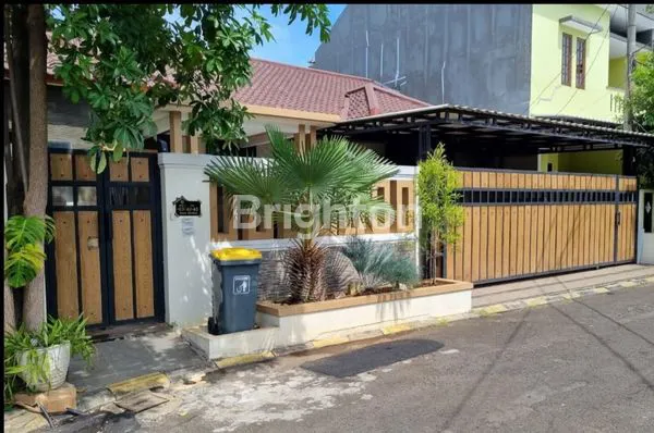 image RUMAH MEWAH LT 265 DI DUTA BINTARO (3)