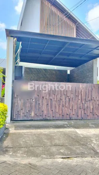image VILLA SUPER STRATEGIS SEMI FURNISHED DENGAN KOLAM RENANG KAWASAN TAMAN GRIYA JIMBARAN KUTA SELATAN BADUNG BALI  (1)