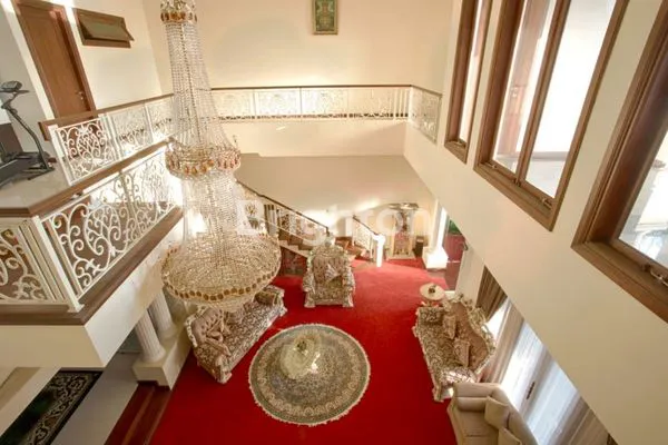 image RUMAH CLASSIC MEWAH PONDOK BLIMBING INDAH ARAYA (11)