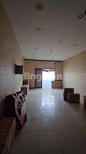 image RUKO  3 LANTAI SIAP HUNI STRATEGIS RAMAI MANGGA BESAR (1)