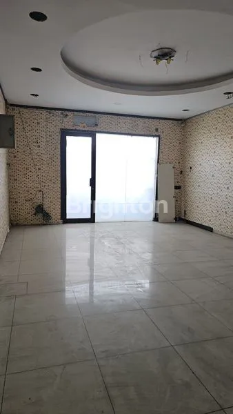 image RUKO  3 LANTAI SIAP HUNI STRATEGIS RAMAI MANGGA BESAR (7)