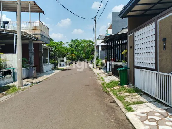 image RUMAH MINIMALIS SIAP HUNI FULL RENOVASI DI SAKURA REGENCY 2 (2)