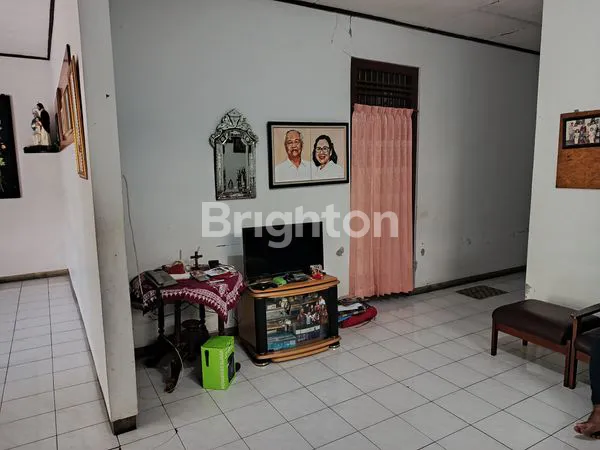 image DI JUAL TANAH BONUS RUMAH DI KOTA DEKAT DENGAN FASILITAS PUBLIK DI LINGKUNGAN YANG AMAN DAN NYAMAN! (5)