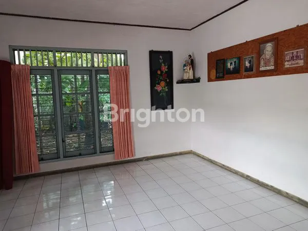 image DI JUAL TANAH BONUS RUMAH DI KOTA DEKAT DENGAN FASILITAS PUBLIK DI LINGKUNGAN YANG AMAN DAN NYAMAN! (4)