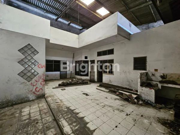 image RUANG USAHA STRATEGIS AREA MAJAPAHIT SEMARANG (5)