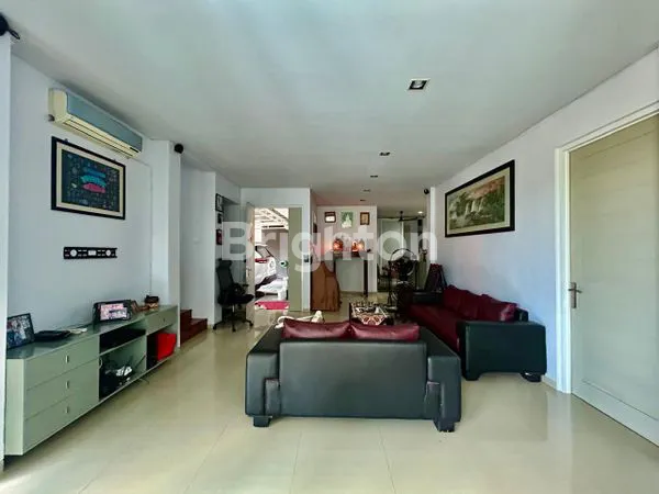 image VILLA MODERN SANGAT BAGUS ADA KOLAM RENANG TANAH LUAS 300M2 LEBIH KAWASAN GUNUNG SALAK DENPASAR  (8)