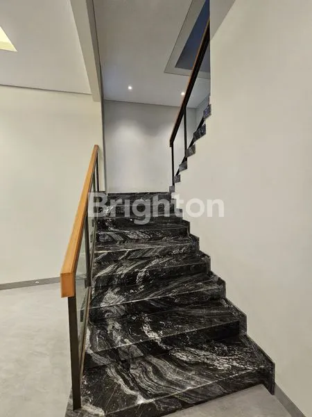 image RUMAH BARU MINIMALIS MODERN IMPERIAL GOLF PAKUWON INDAH (8)