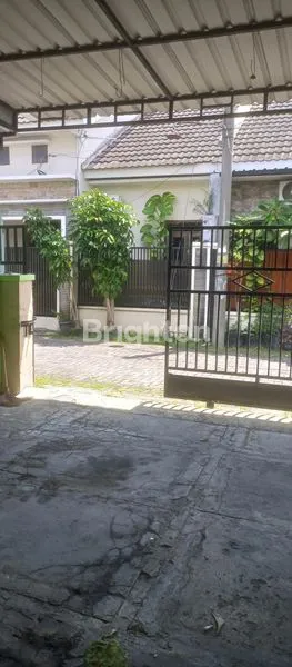 image RUMAH SIAP HUNI DI DALAM PERUMAHAN DEKAT HOTEL ALANA (3)