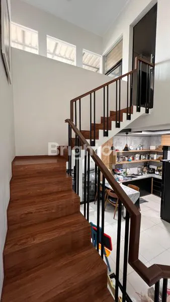 image JUAL RUMAH TAMAN HOLIS INDAH 2 (3)