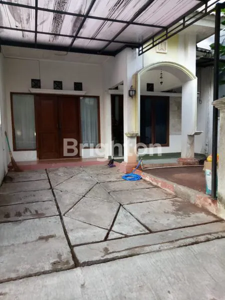 image JUAL CEPAT RUMAH NYAMAN DAN STRATEGIS DI VILLA NUSA INDAH 5, GUNUNG PUTRI, BOGOR (1)