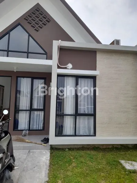 image DISEWA RUMAH PREMIUM CLUSTER BURGUNDY KOTA PODOMORO TENJO (1)