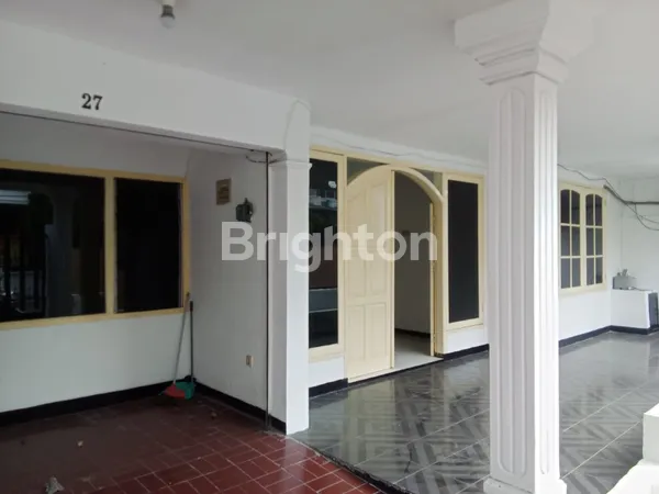 image RUMAH TERAWAT SIAP HUNI SELANGKAH RAYA DARMO PERMAI SURABAYA BARAT (2)