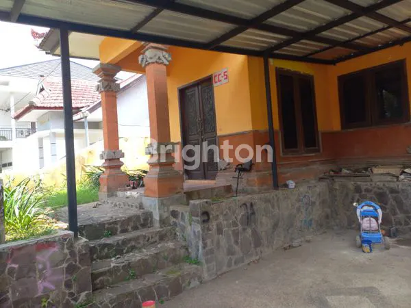 image DIJUAL RUMAH DI GRAHA DEWATA AREA MERJOSARI SELANGKAH KE UNIVERSITAS KAMPUS TERBAIK DI KOTA MALANG  (2)