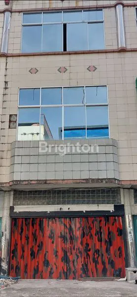 image RUKO 3 LANTAI STRATEGIS DI PEKANBARU (1)