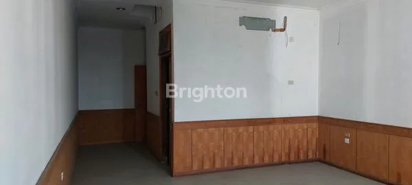 image RUKO 3 LANTAI STRATEGIS DI PEKANBARU (2)