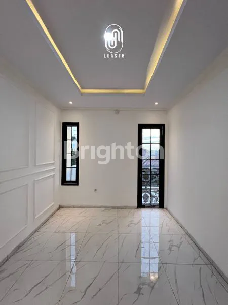 image RUMAH CANTIK DI JAGAKARSA JAKARTA SELATAN LOKASI STRATEGIS (5)