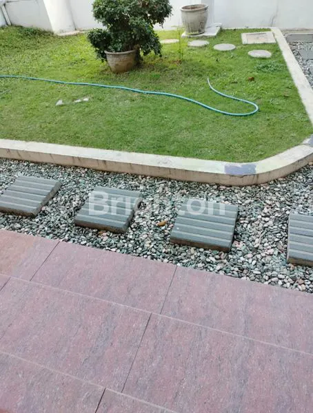 image RUMAH 6 KT DEKAT ITS, LT 334M² (6)