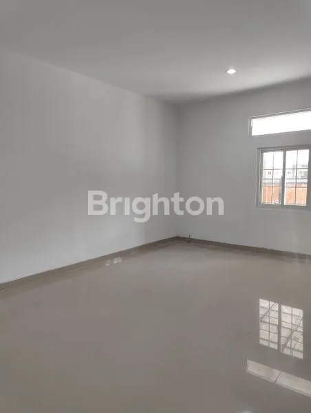 image RUMAH SHM 200M², 3+1 KT, BISA KPR (2)