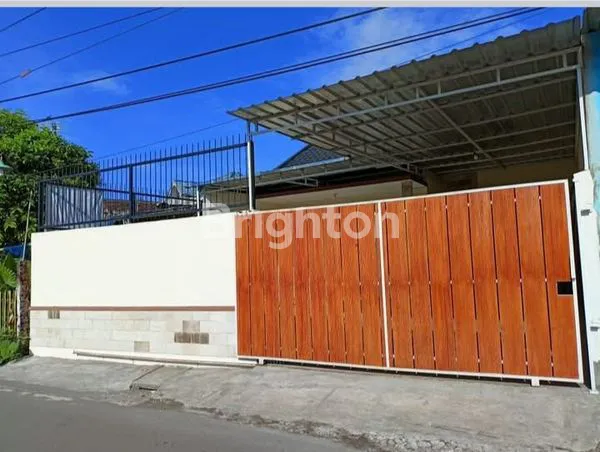 image *RUMAH BARU SIAP HUNI DEKAT EXIT TOLL GONDANGREJO AREA KADIPIRO* (2)