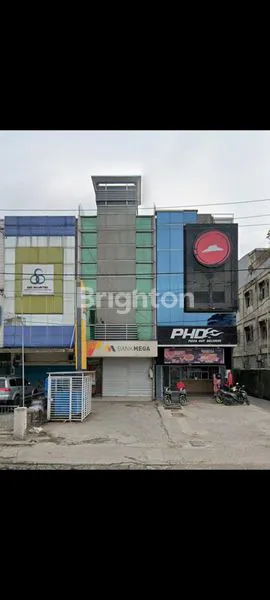 image RUKO 3 LT STRATEGIS DI JL RIAU (1)