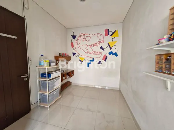 image RUMAH 2 LANTAI SEMI FURNISHED, BSD CITY (5)