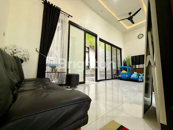image RUMAH CANTIK DI ARAYA KOTA MALANG (6)