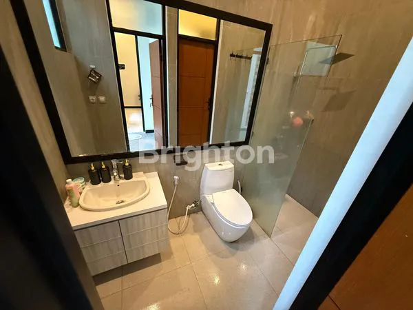 image RUMAH CANTIK DI ARAYA KOTA MALANG (7)