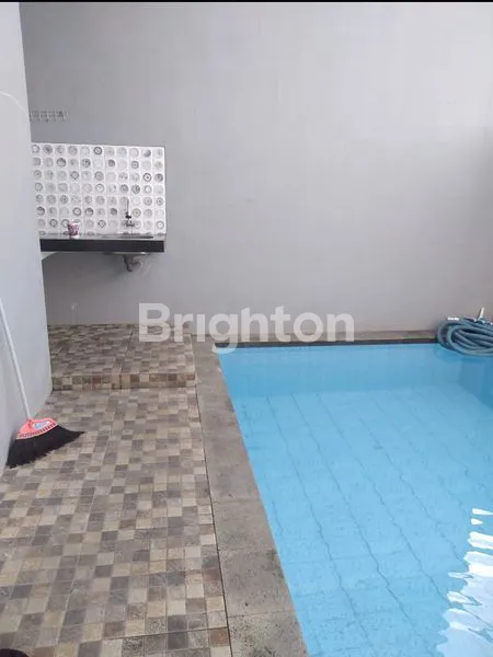 image RUMAH 2 KT KOLAM RENANG DEKAT UMM (3)