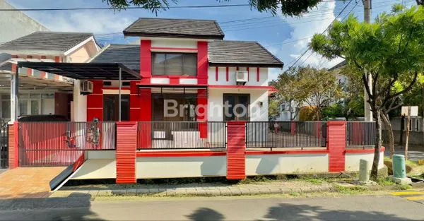 RUMAH HOOK KEMANG PRATAMA, LT 300M² SIAP HUNI