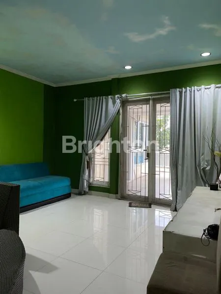 image DI SEWAKAN RUMAH CANTIK DAN LUAS DI KOTA WISATA (5)