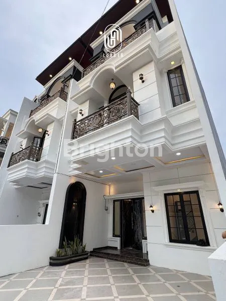 image RUMAH DALAM CLUSTER DI JAGAKARSA JAKARTA SELATAN (1)