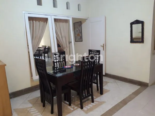 image RUMAH GRIYA LOKA BSD CITY TANGERANG SELATAN (4)