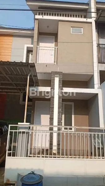 image RUMAH 2 KT KOLAM RENANG DEKAT UMM (5)