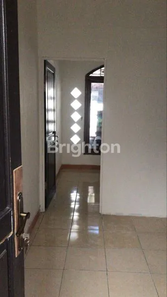 image RUMAH 2 LANTAI LT 90 DI BUKIT GOLF (4)