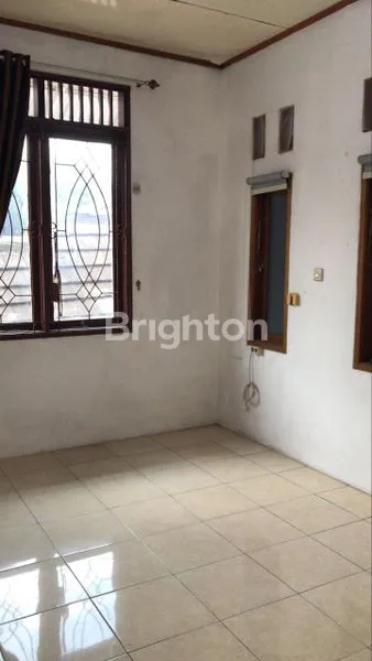 image RUMAH 2 LANTAI LT 90 DI BUKIT GOLF (6)