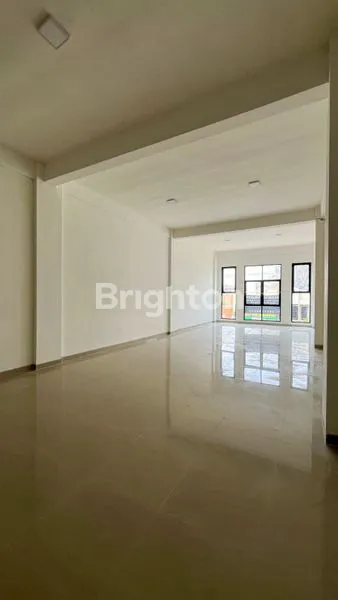 image RUKO 3 LANTAI DI AREA KOMERSIL RAYA PUCANG ANOM (5)