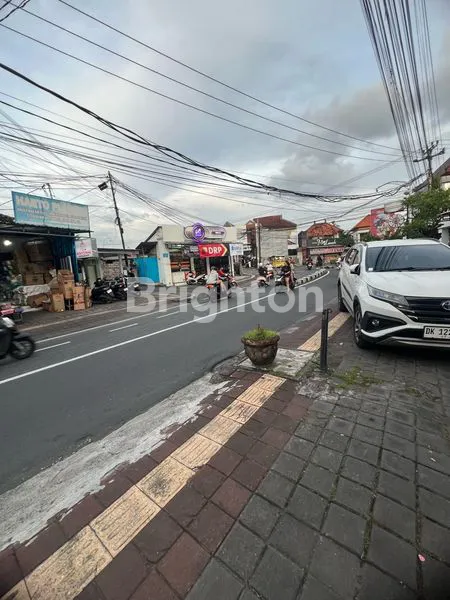image RUKO 3 LANTAI STRATEGIS DEKAT KAMPUS UNDIKNAS DAN STIKI INDONESIA (5)