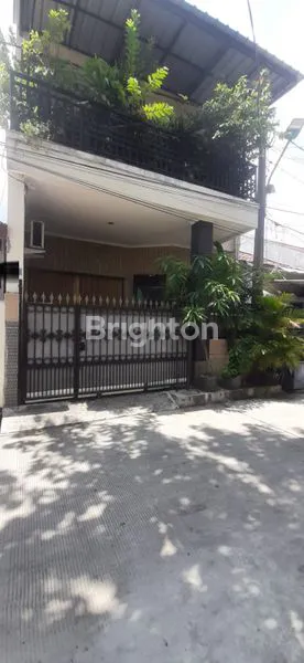 image RUMAH 2 1/4LANTAI SIAP HUNI LOKASI STRATEGIS. (1)