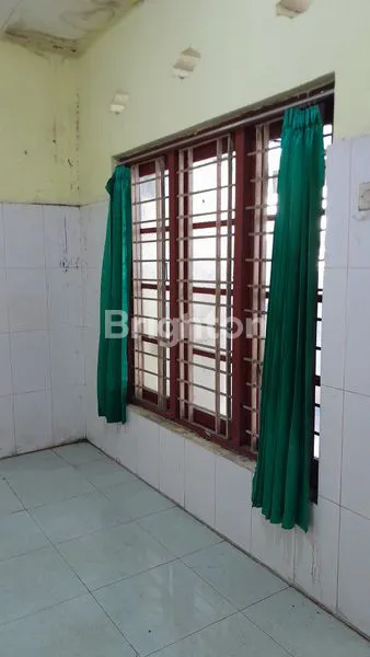 image HUNIAN MURAH DEKAT TUNJUNGAN PLAZA & HOTEL (2)