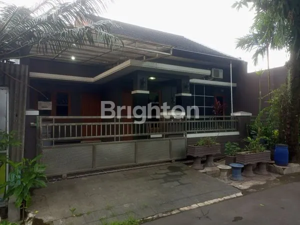 image RUMAH SIAP HUNI FULL FURNISH DI DALAM PERUMAHAN DEKAT EXIT TOL KLODRAN (1)